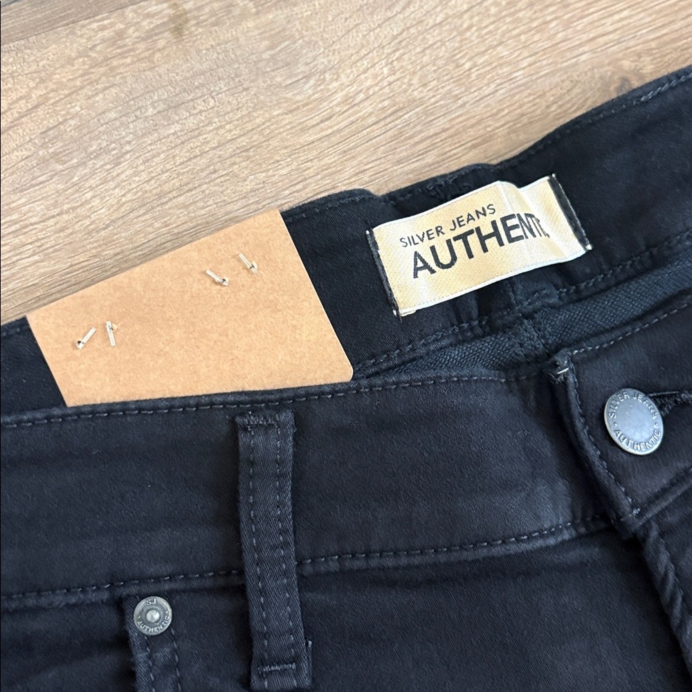 NEW Silver Jeans Authentic Men's The Athletic Black Jeans 44x30 - Picture 2 of 7